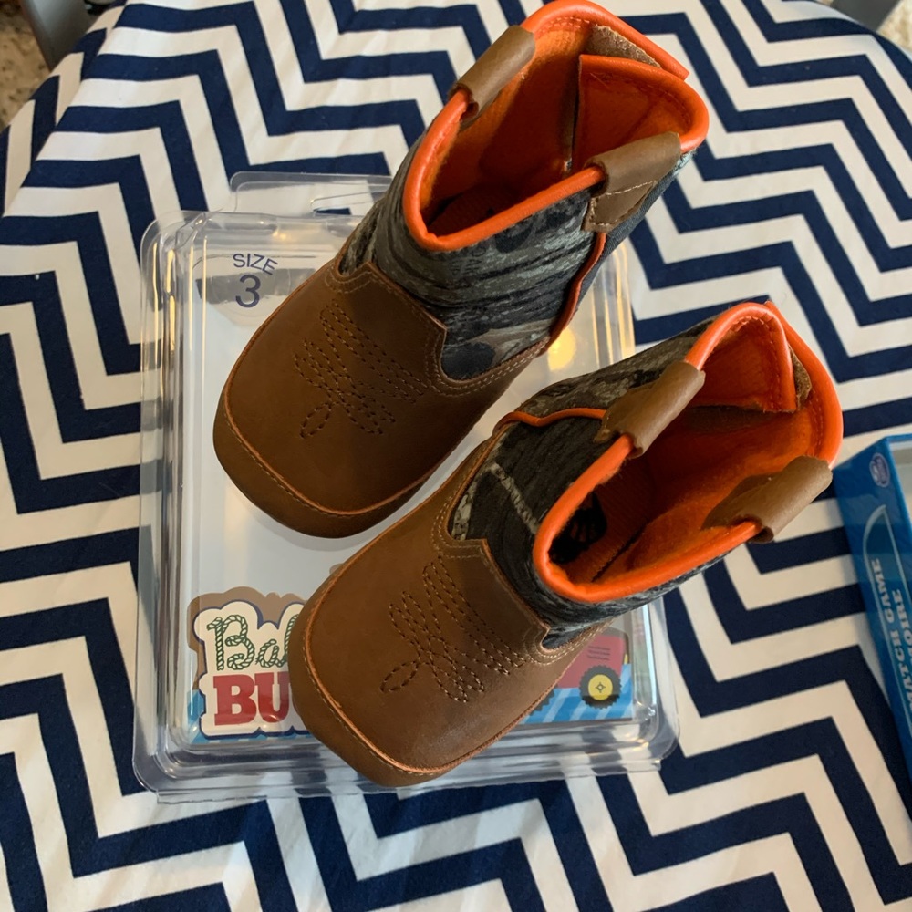 Size 3 baby shoes